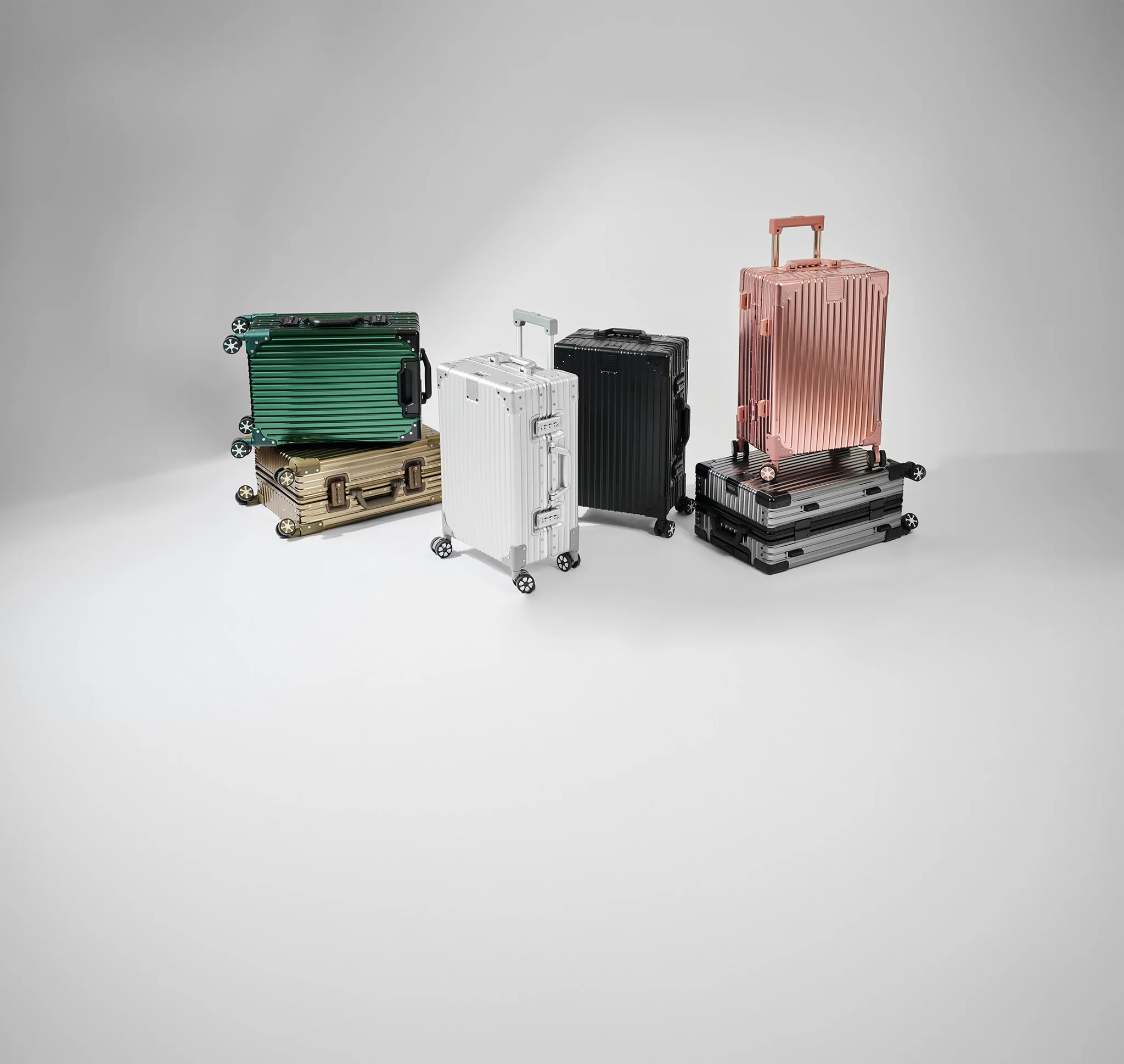 Smart Travel, Rugged Style